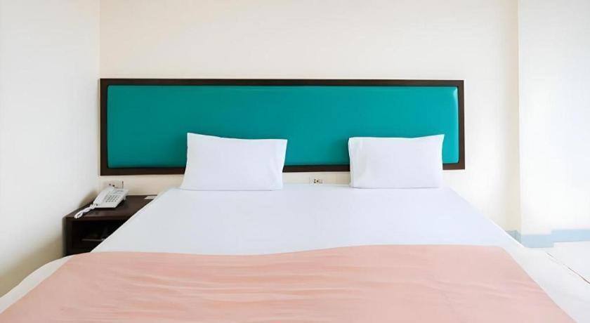 Nice Beach Hotel Rayong Exterior photo