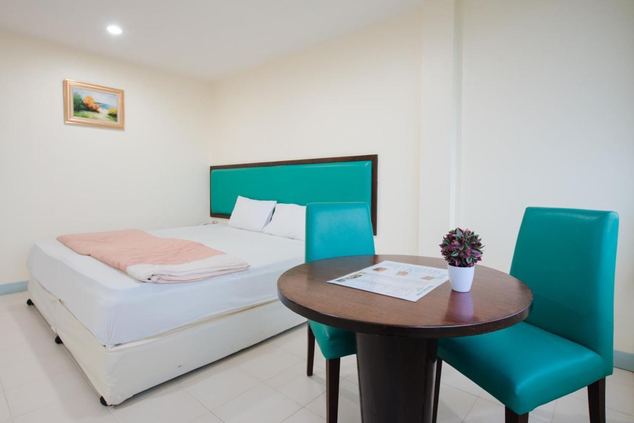 Nice Beach Hotel Rayong Exterior photo